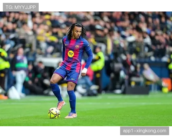 巴萨近6次对阵比利亚雷亚尔5胜1负 历史交锋心理优势明显